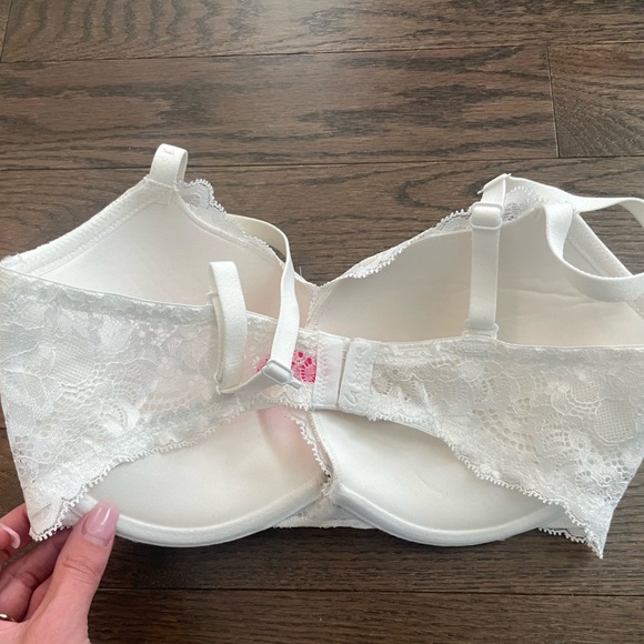 La Senza White Lace Push Up Bra - Picture 2 of 6